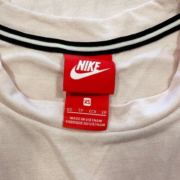 Nike Muscle Tank Top Light Pink Womens Size XS Sleeveless Tee - Picture 5 of 7